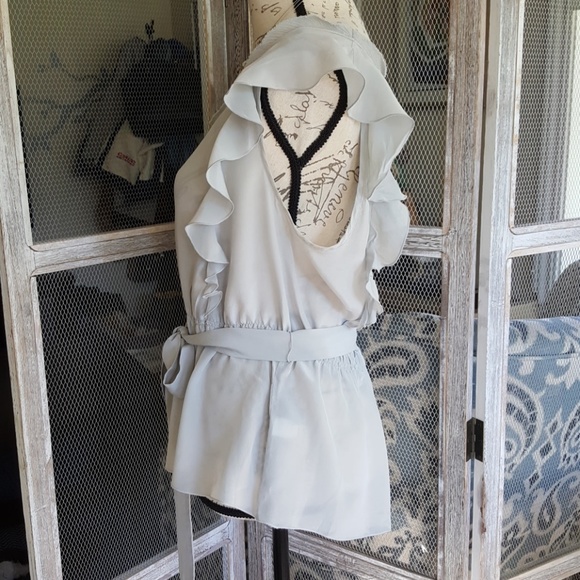 🏆❤Host Pick!🏆❤Banana Republic Silk Top - Picture 2 of 3